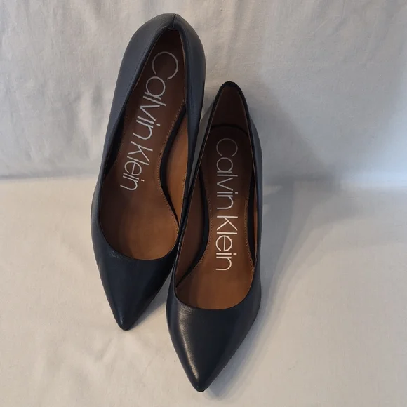 Calvin Klein Women's Black Pointed Toe Leather Heels - Picture 2 of 10